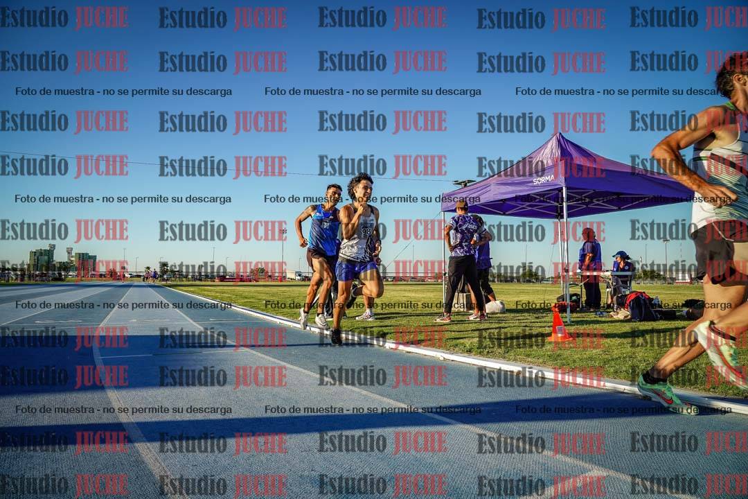 Fotos de los 1500 m llanos de varones