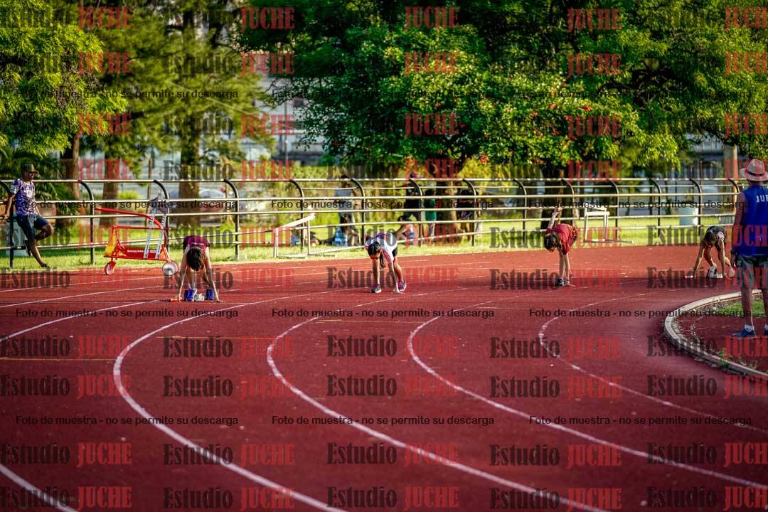Fotos de las postas 4x50 m llanos de mujeres y varones