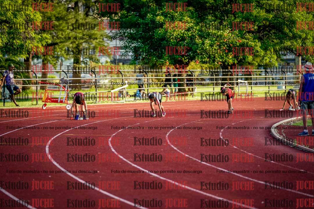 Fotos de las postas 4x50 m llanos de mujeres y varones
