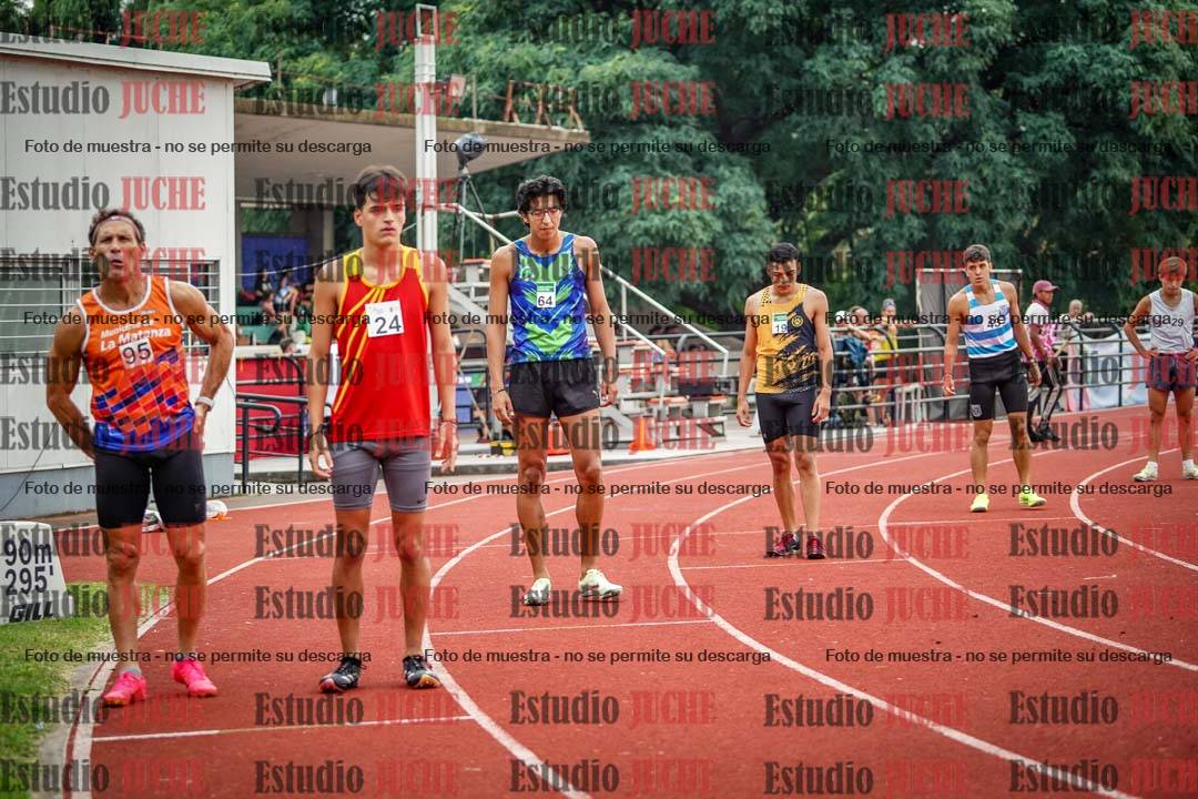 Fotos de los 800 m de varones