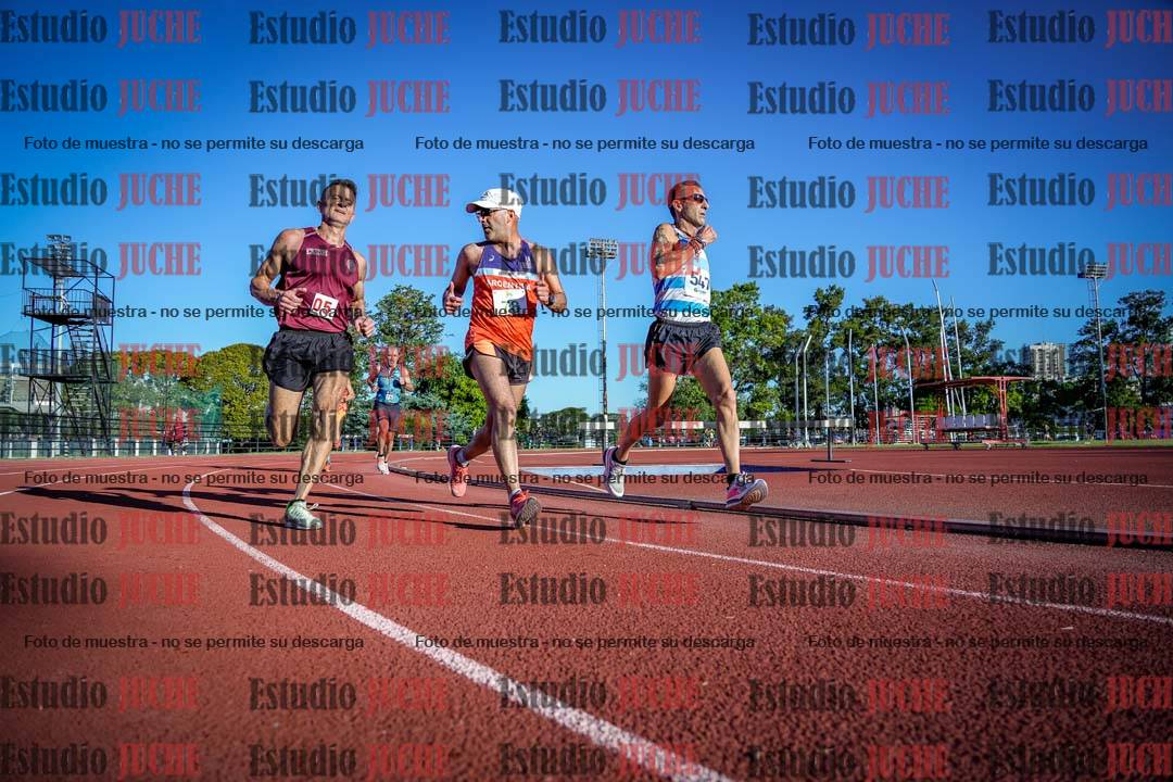 Fotos de los 3000 m llanos de varones