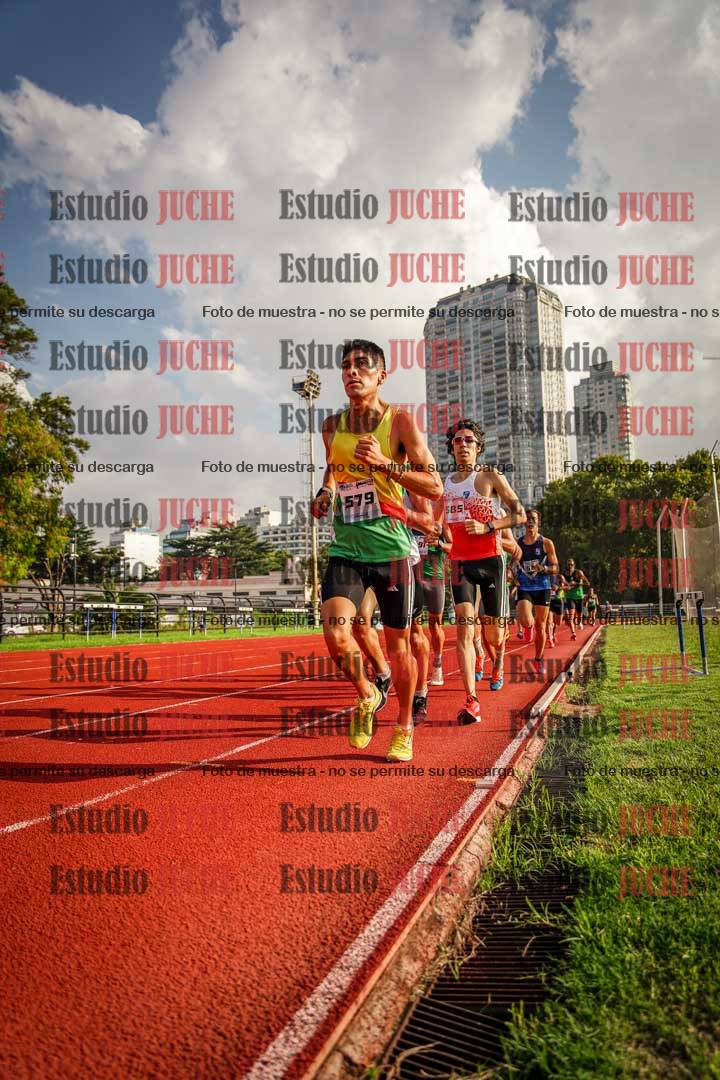 Fotos de los 3000 m llanos de varones