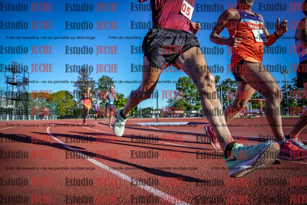 Fotos de los 3000 m llanos de varones