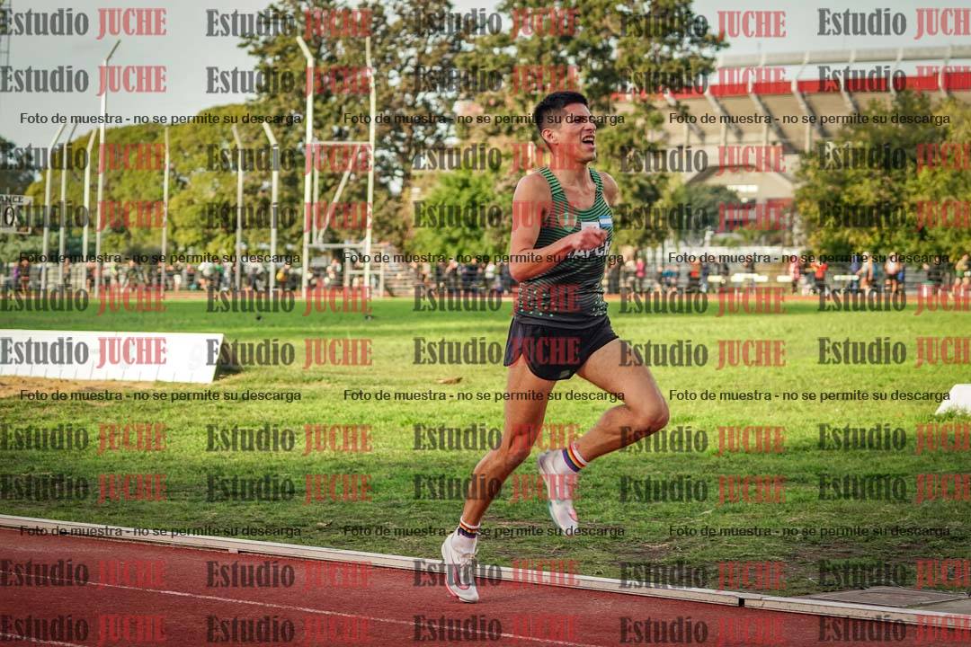 Fotos de los 3000 m llanos de varones