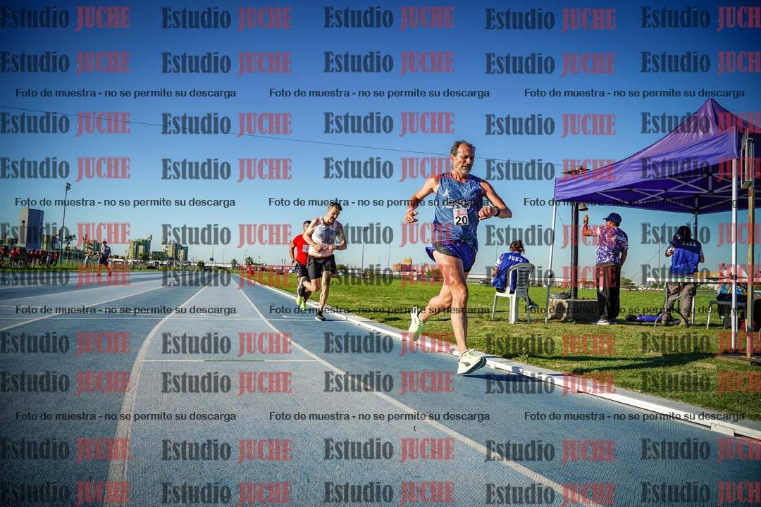 Fotos de los 3000 m llanos de varones