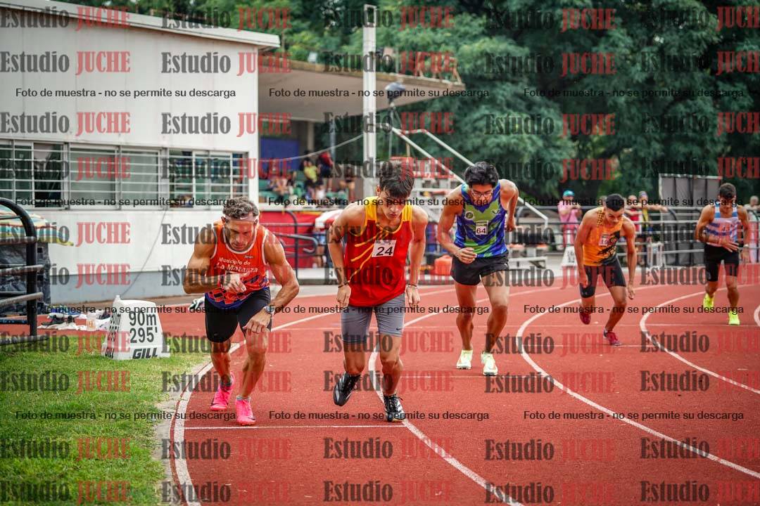 Fotos de los 800 m de varones