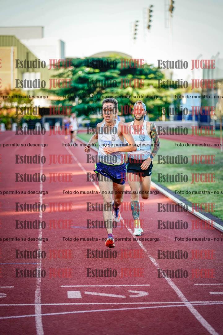 Fotos de los 3000 m llanos de varones