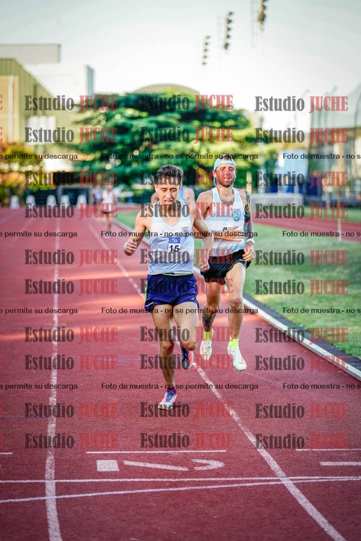 Fotos de los 3000 m llanos de varones