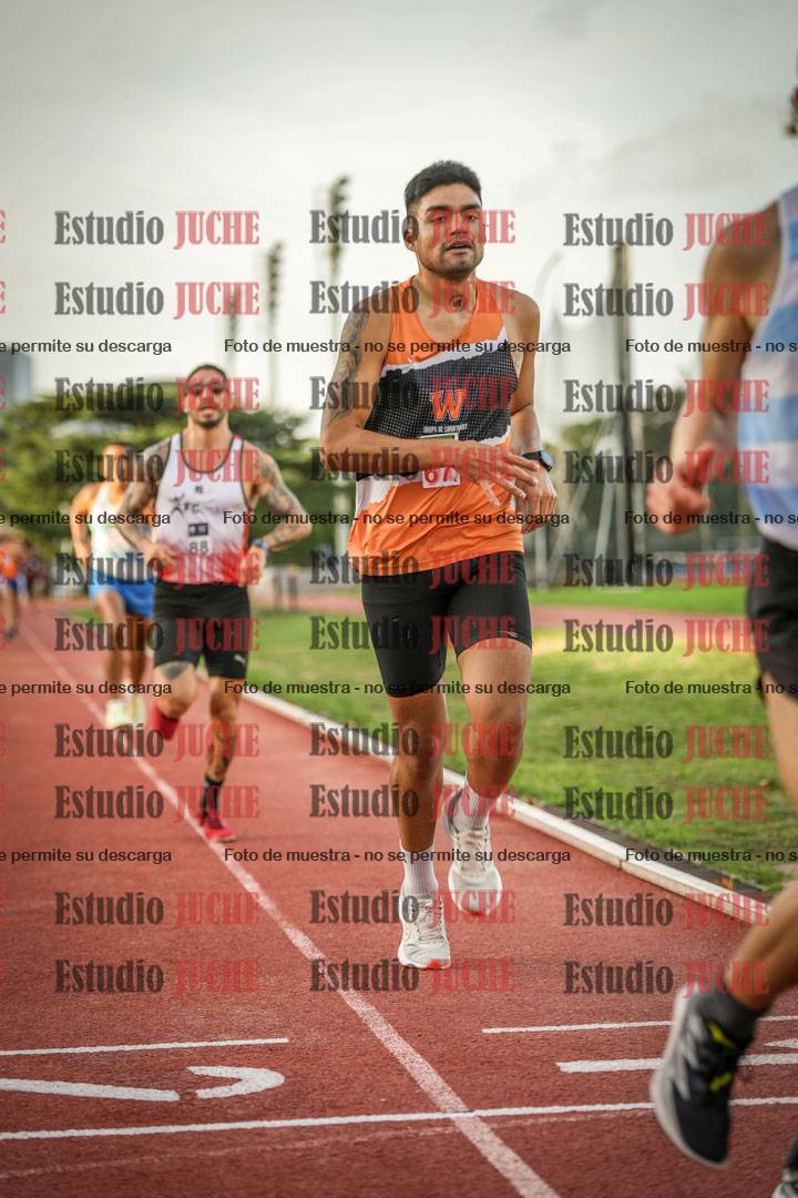 Fotos de los 3000 m llanos de varones