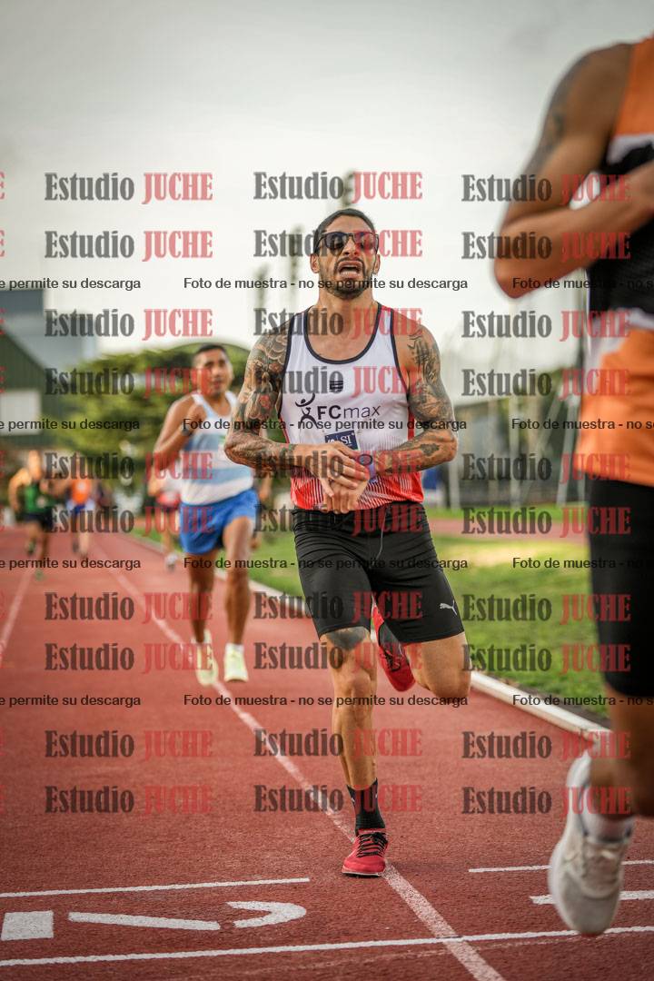 Fotos de los 3000 m llanos de varones