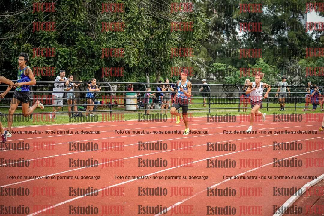 Fotos de los 800 m de varones