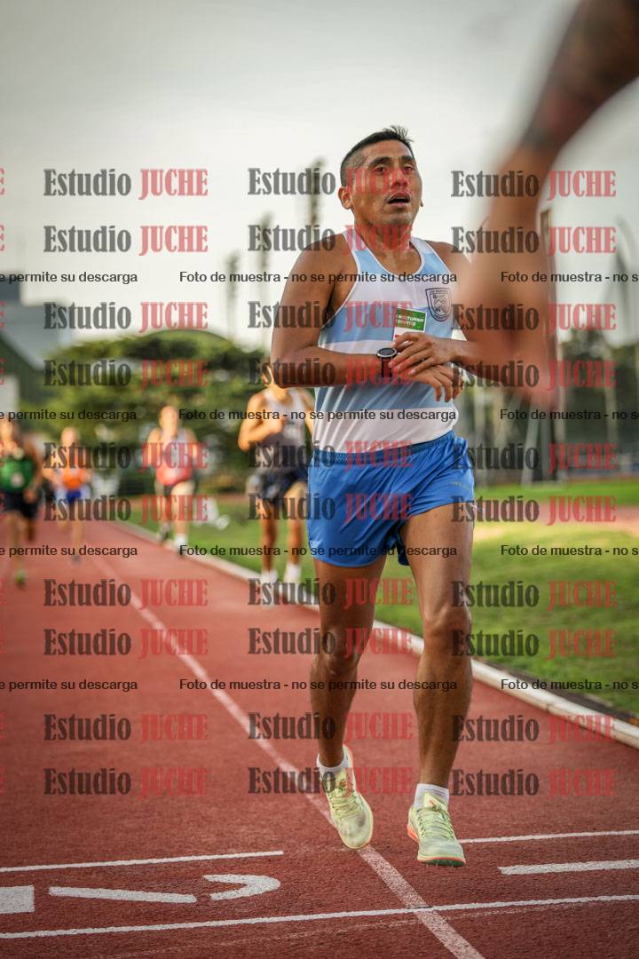 Fotos de los 3000 m llanos de varones