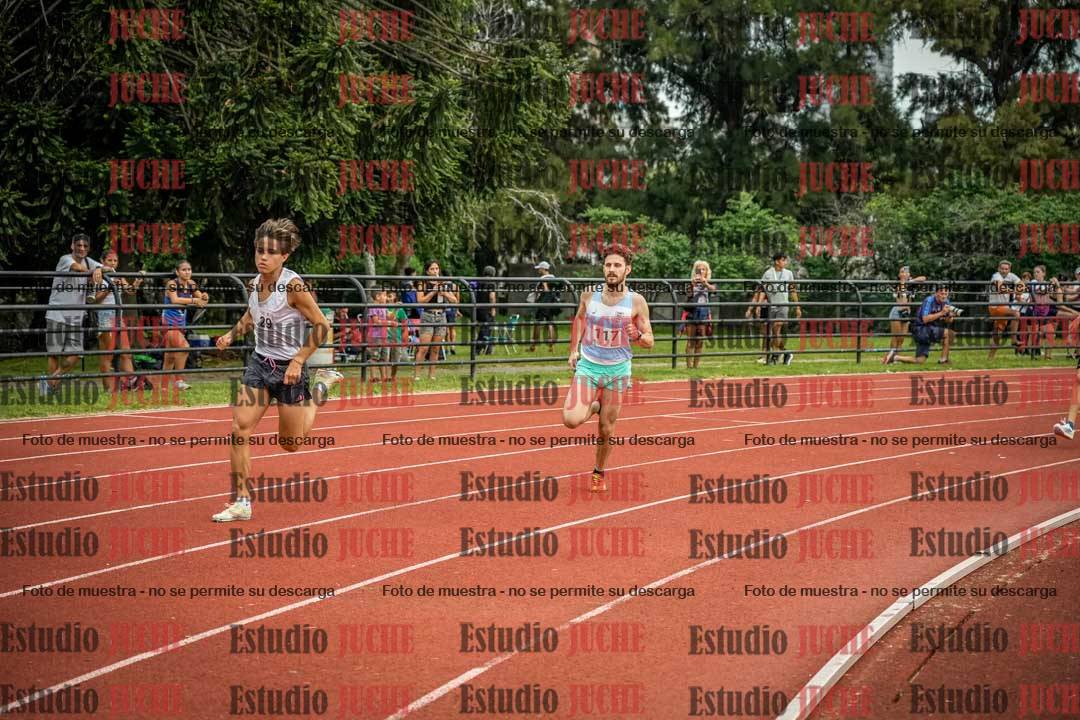 Fotos de los 800 m de varones