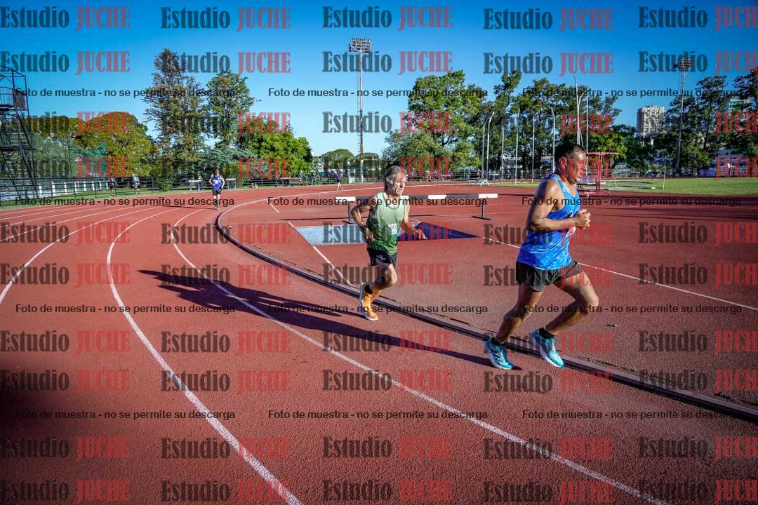Fotos de los 3000 m llanos de varones