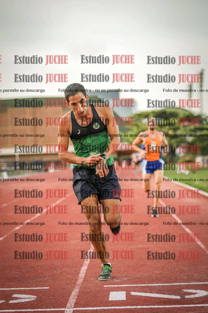 Fotos de los 3000 m llanos de varones