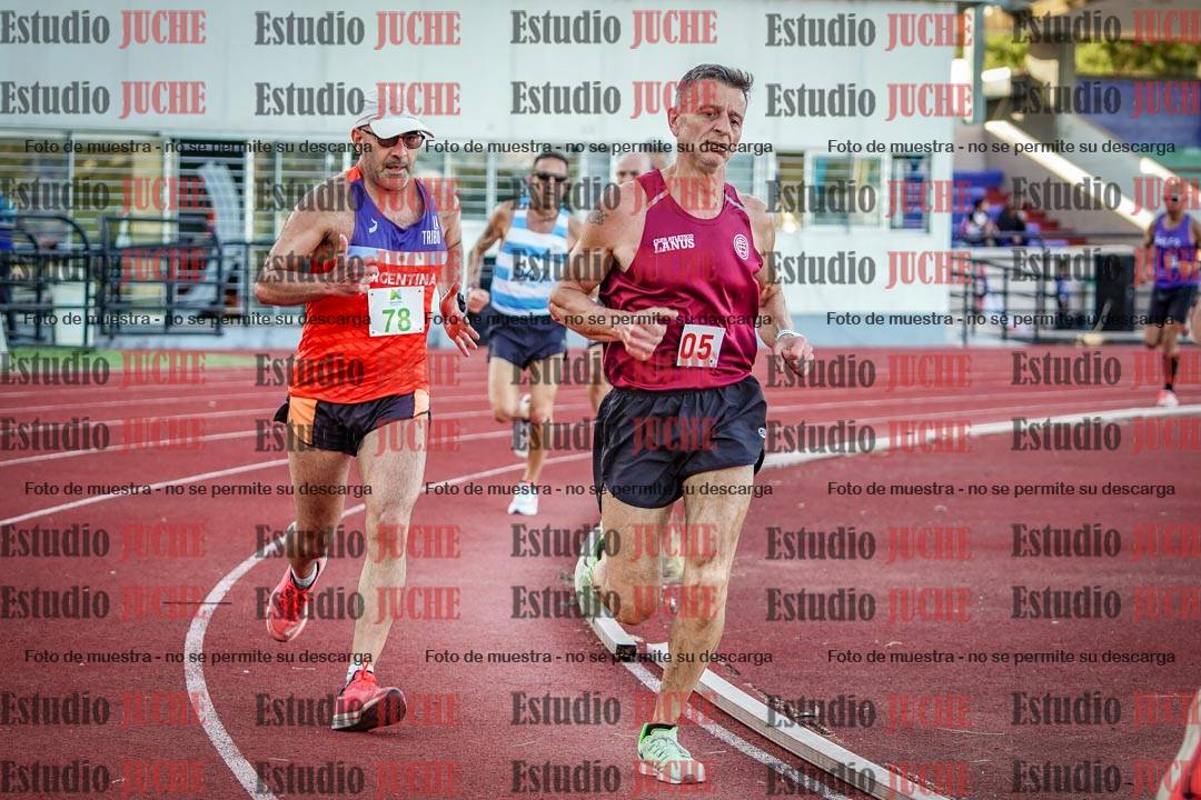 Fotos de los 3000 m llanos de varones