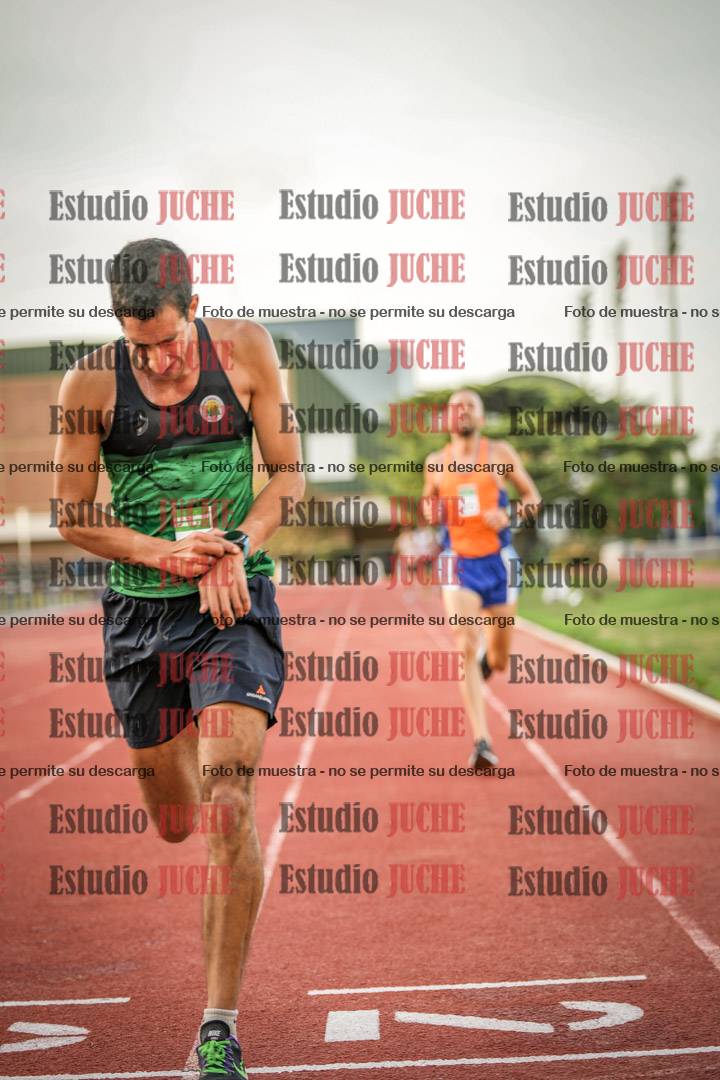 Fotos de los 3000 m llanos de varones