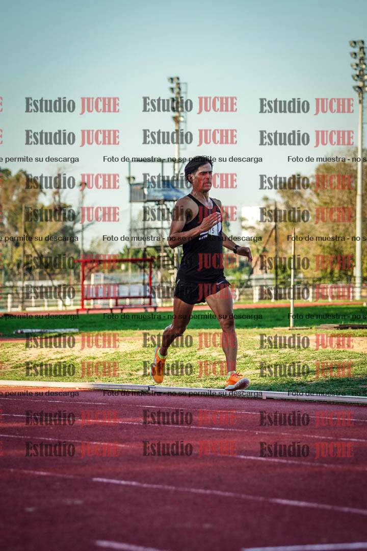Fotos de los 3000 m llanos de varones