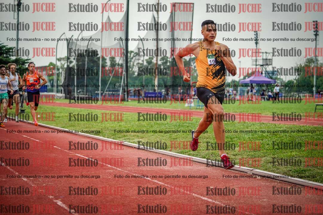 Fotos de los 800 m de varones