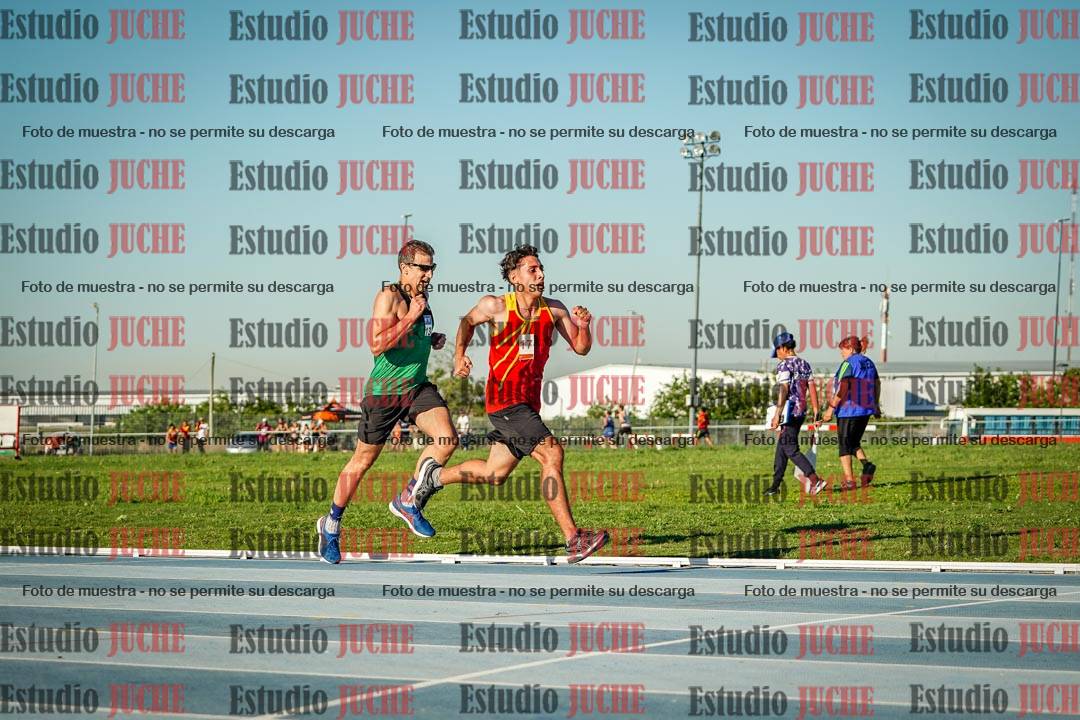 Fotos de los 3000 m llanos de varones