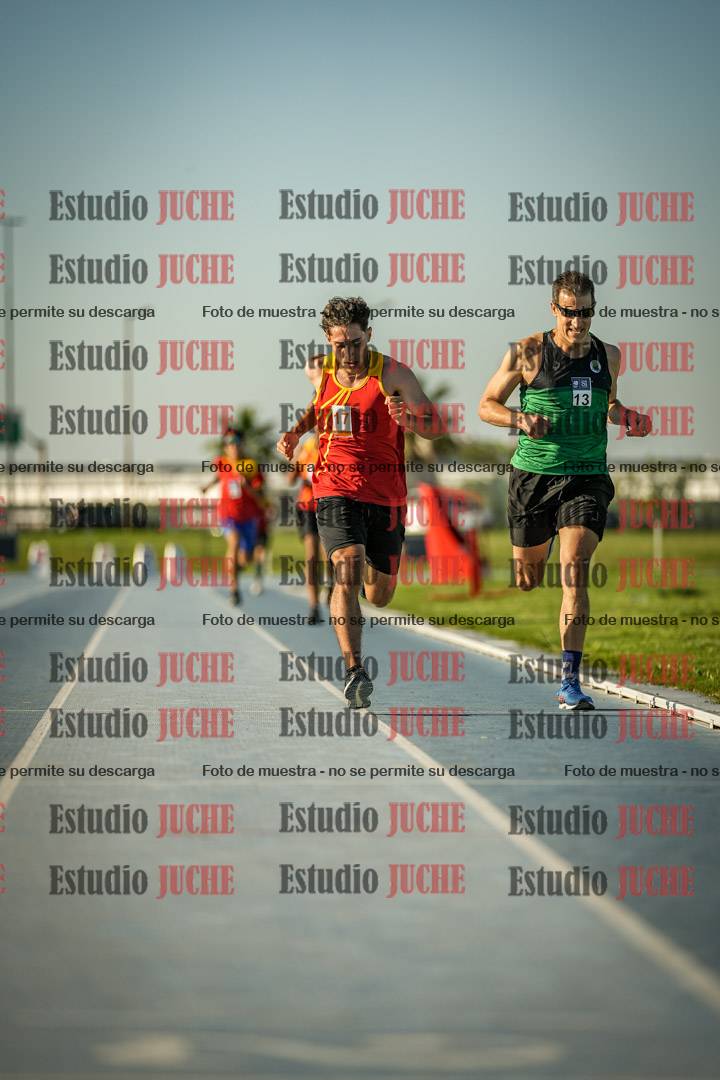Fotos de los 3000 m llanos de varones