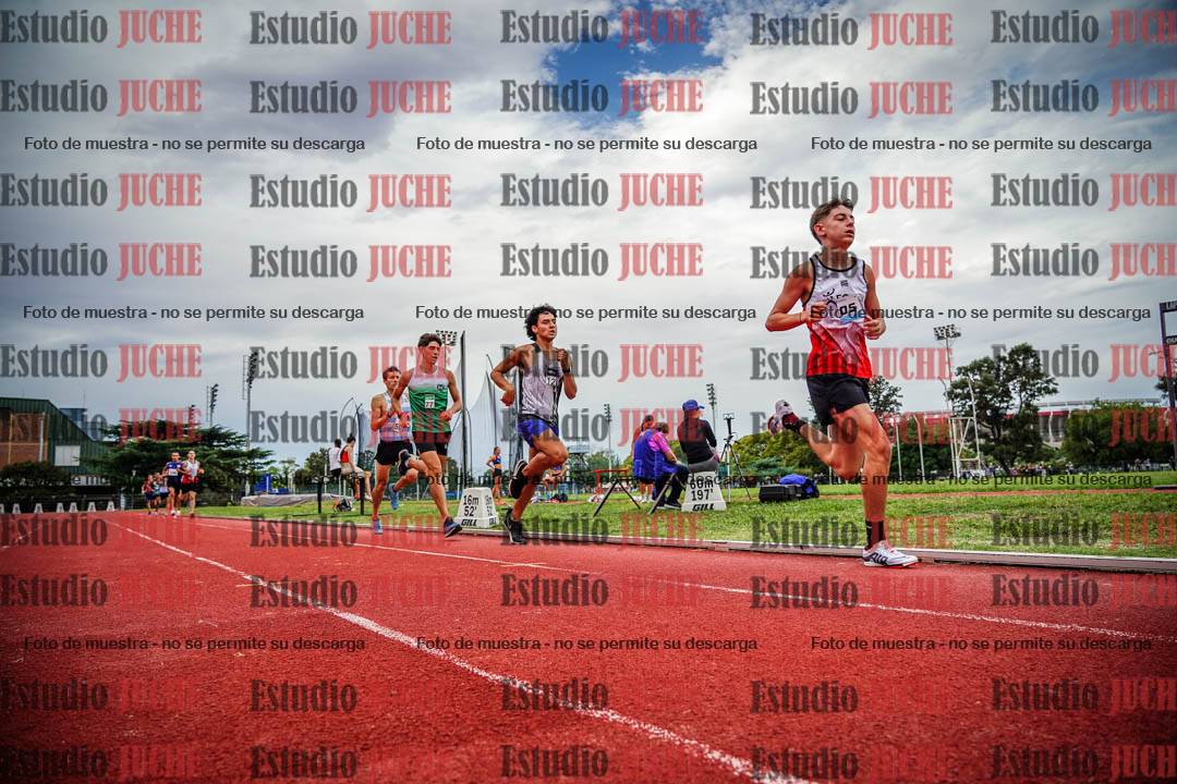 Fotos de los 3000 m llanos de varones