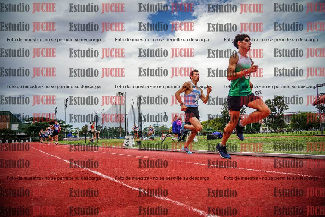 Fotos de los 3000 m llanos de varones