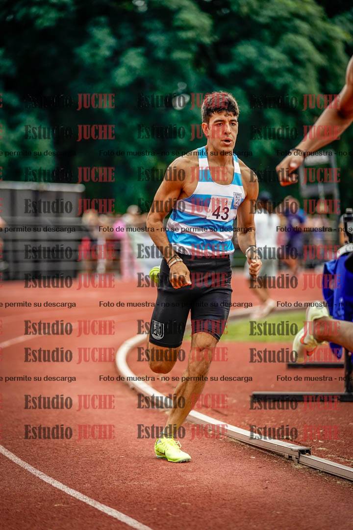Fotos de los 800 m de varones