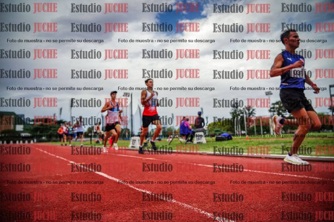 Fotos de los 3000 m llanos de varones