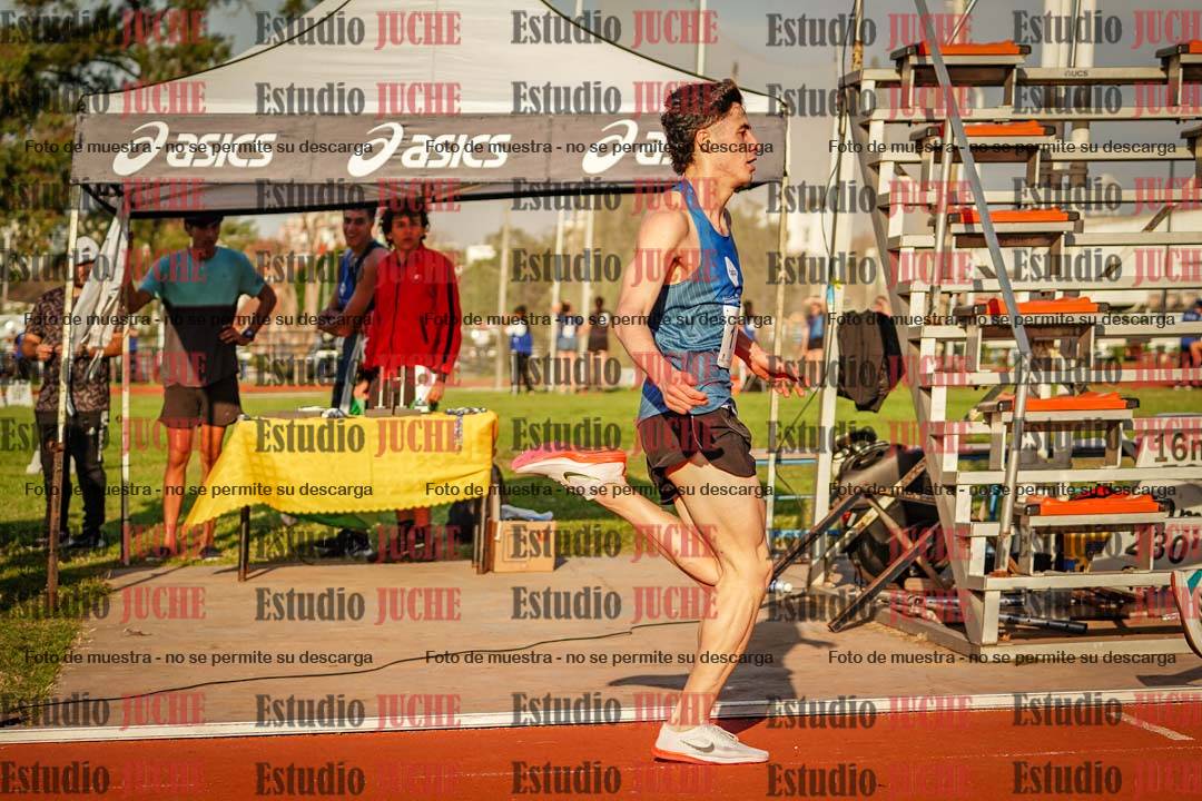 Fotos de los 5000 m llanos de varones