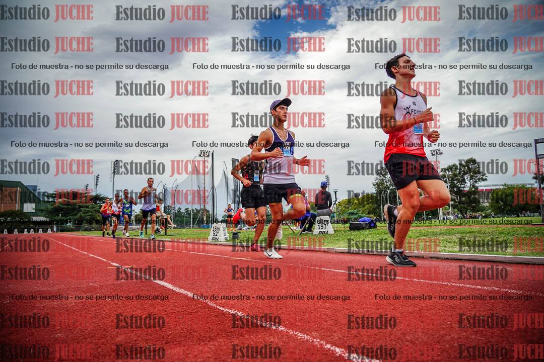 Fotos de los 3000 m llanos de varones