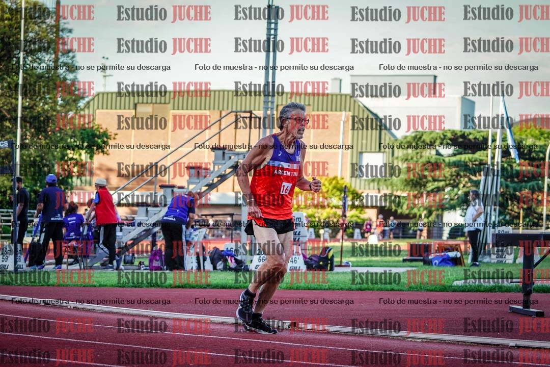 Fotos de los 3000 m llanos de varones
