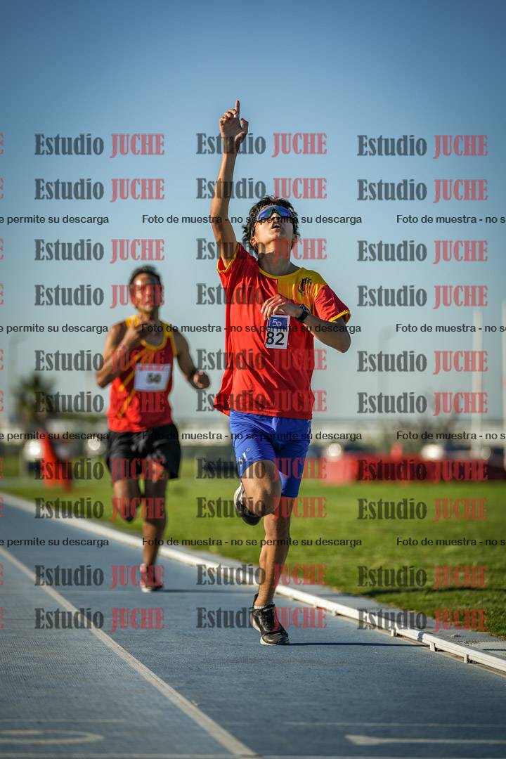 Fotos de los 3000 m llanos de varones