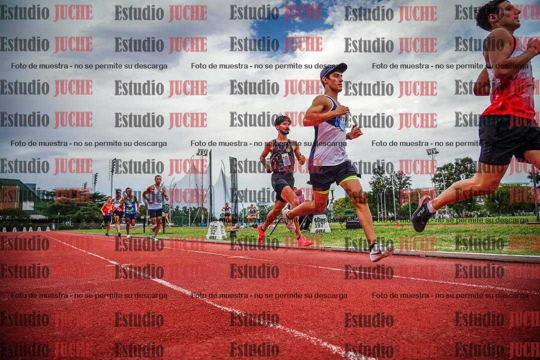 Fotos de los 3000 m llanos de varones