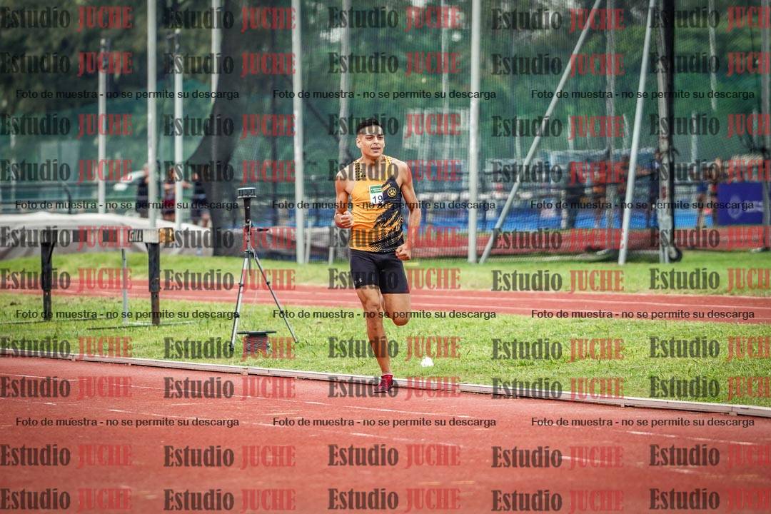 Fotos de los 800 m de varones