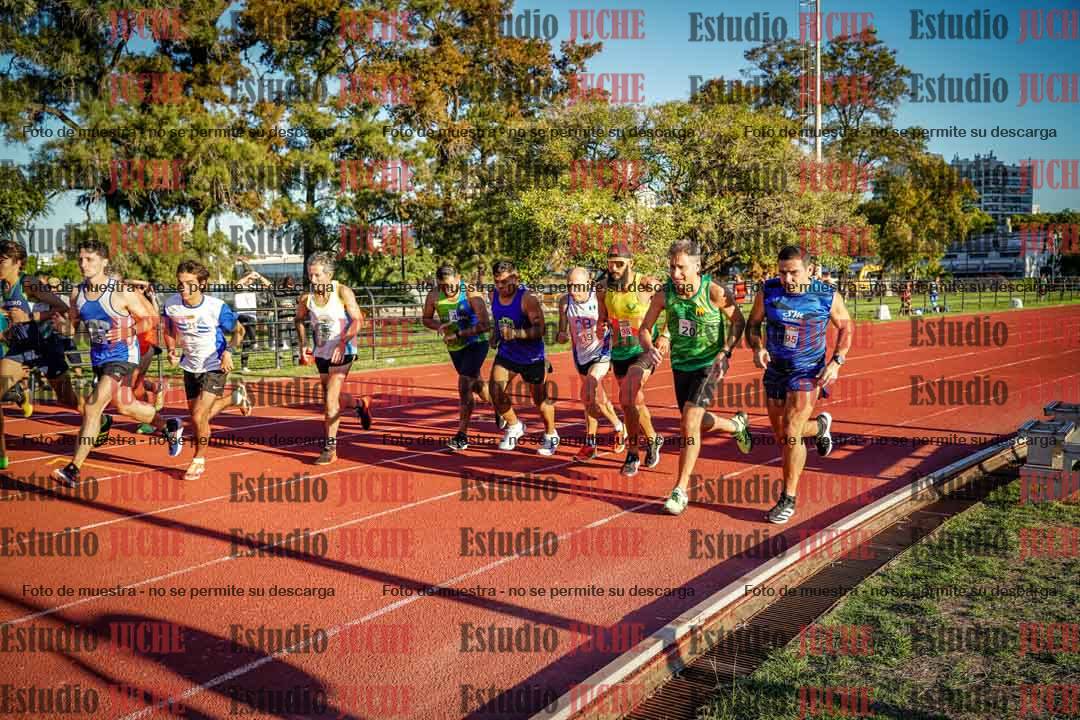 Fotos de los 3000 m llanos de varones