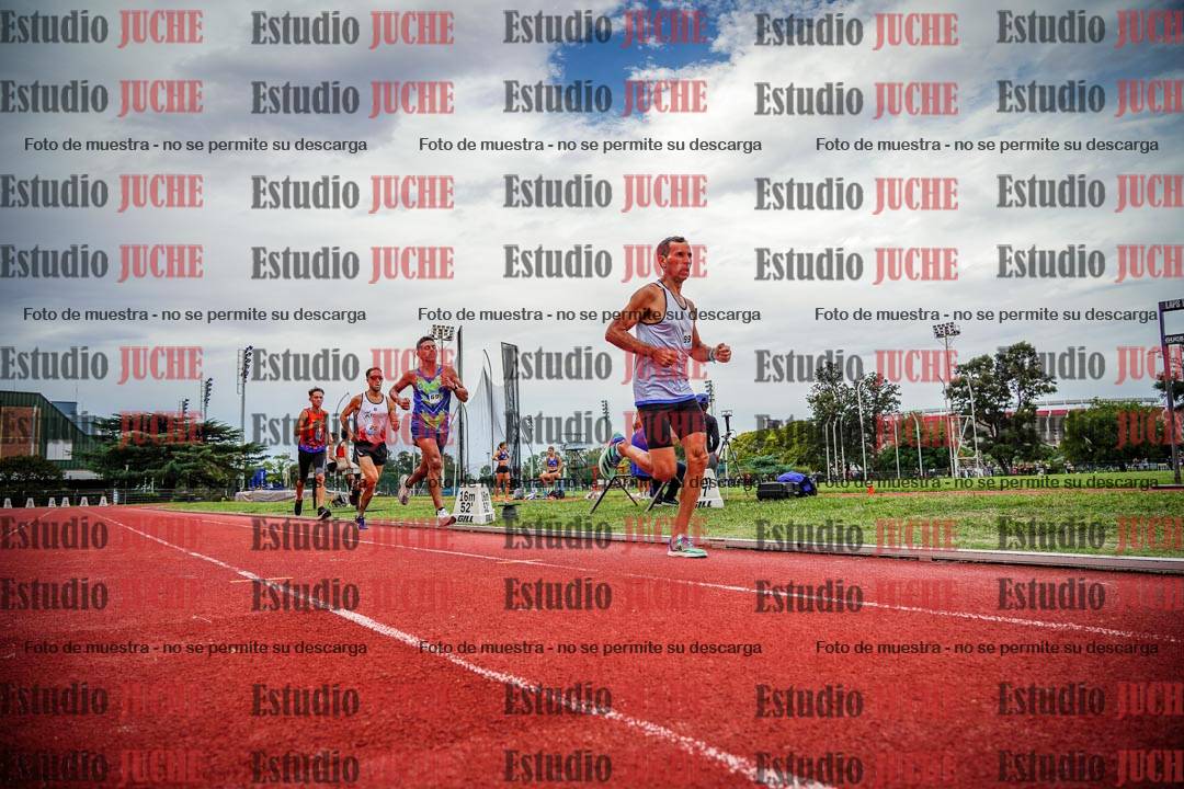 Fotos de los 3000 m llanos de varones