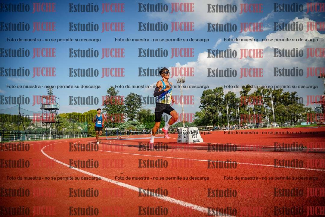 Fotos de los 3000 m llanos de varones