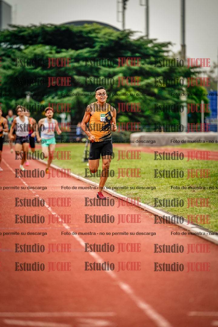 Fotos de los 800 m de varones