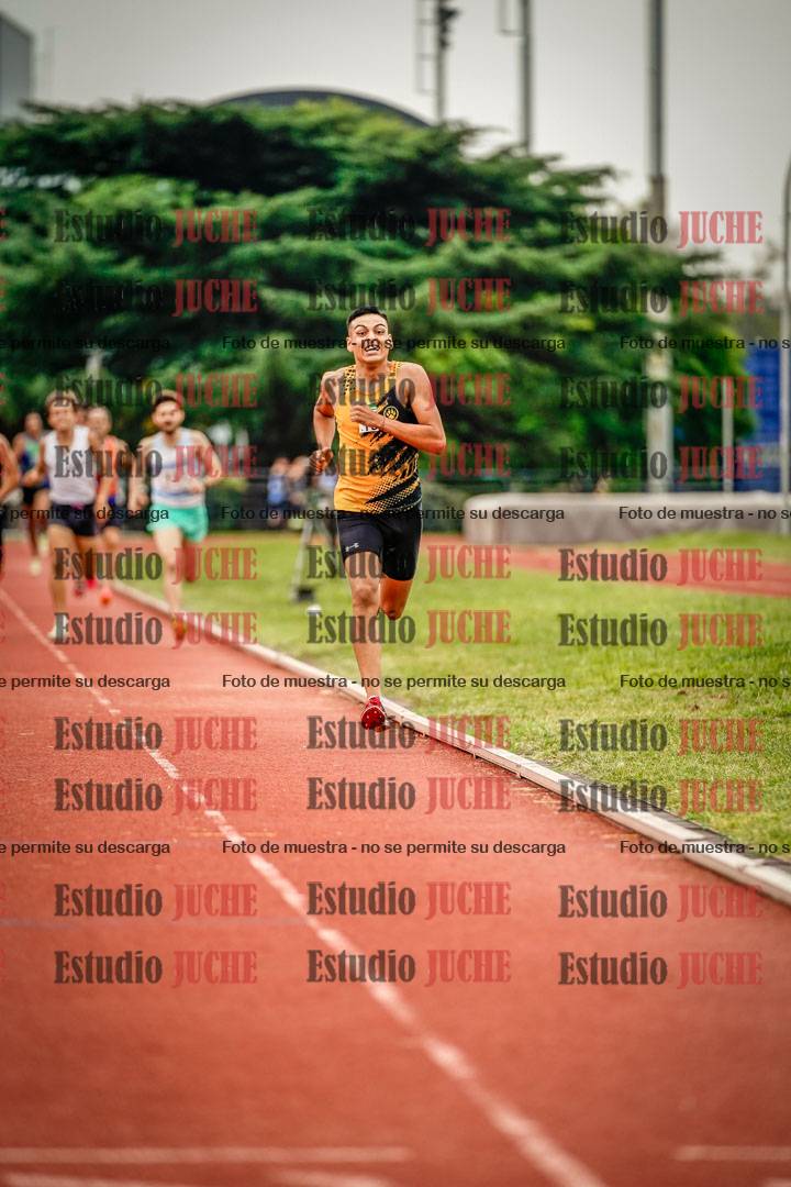 Fotos de los 800 m de varones