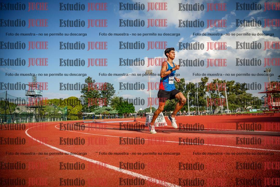 Fotos de los 3000 m llanos de varones