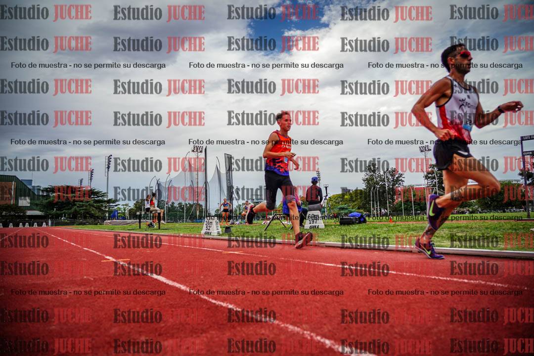 Fotos de los 3000 m llanos de varones