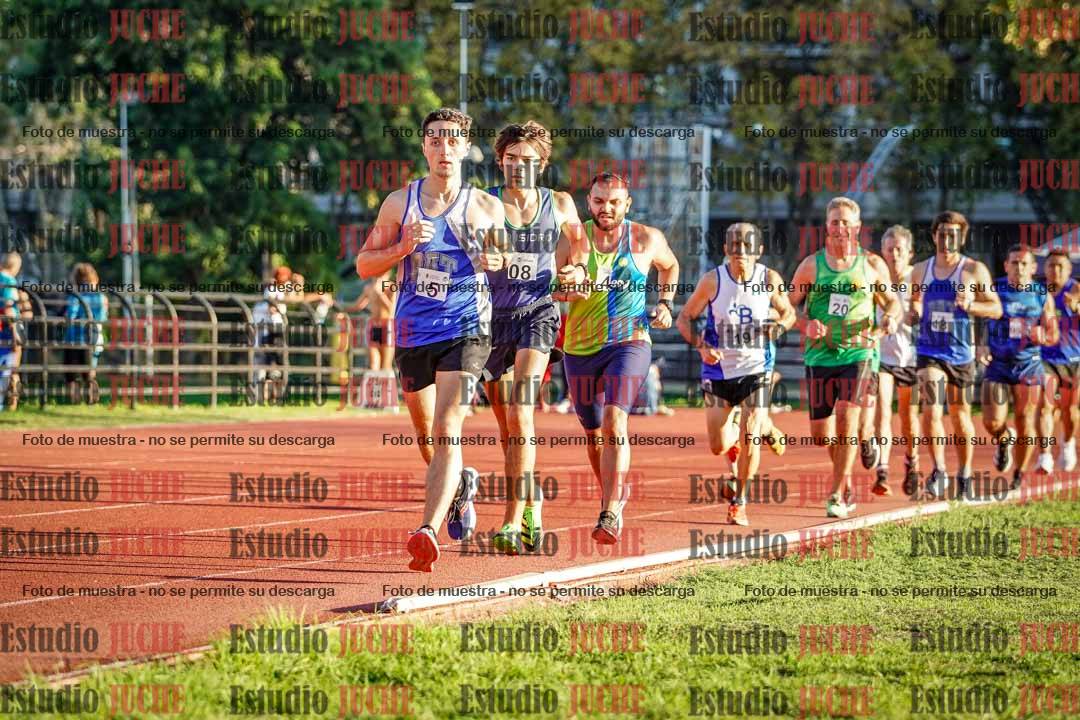 Fotos de los 3000 m llanos de varones