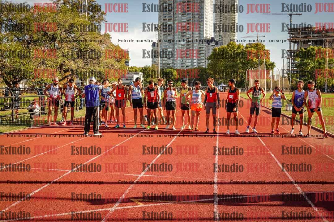 Fotos de los 3000 m llanos de varones