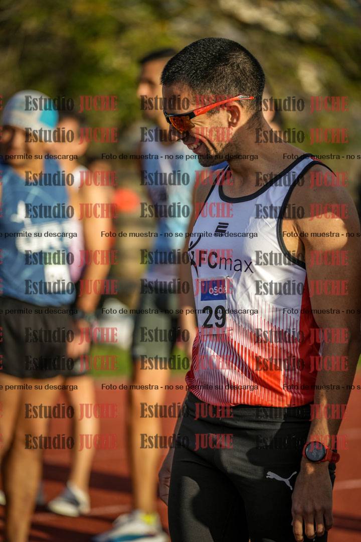 Fotos de los 3000 m llanos de varones