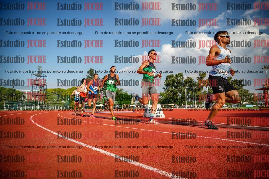 Fotos de los 3000 m llanos de varones
