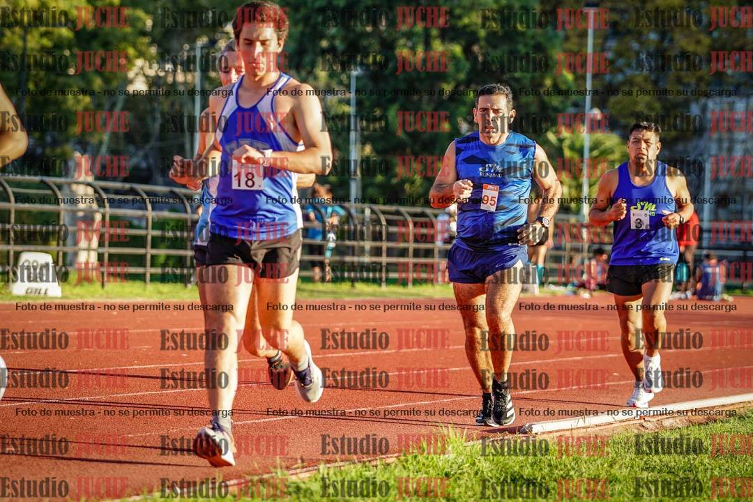 Fotos de los 3000 m llanos de varones