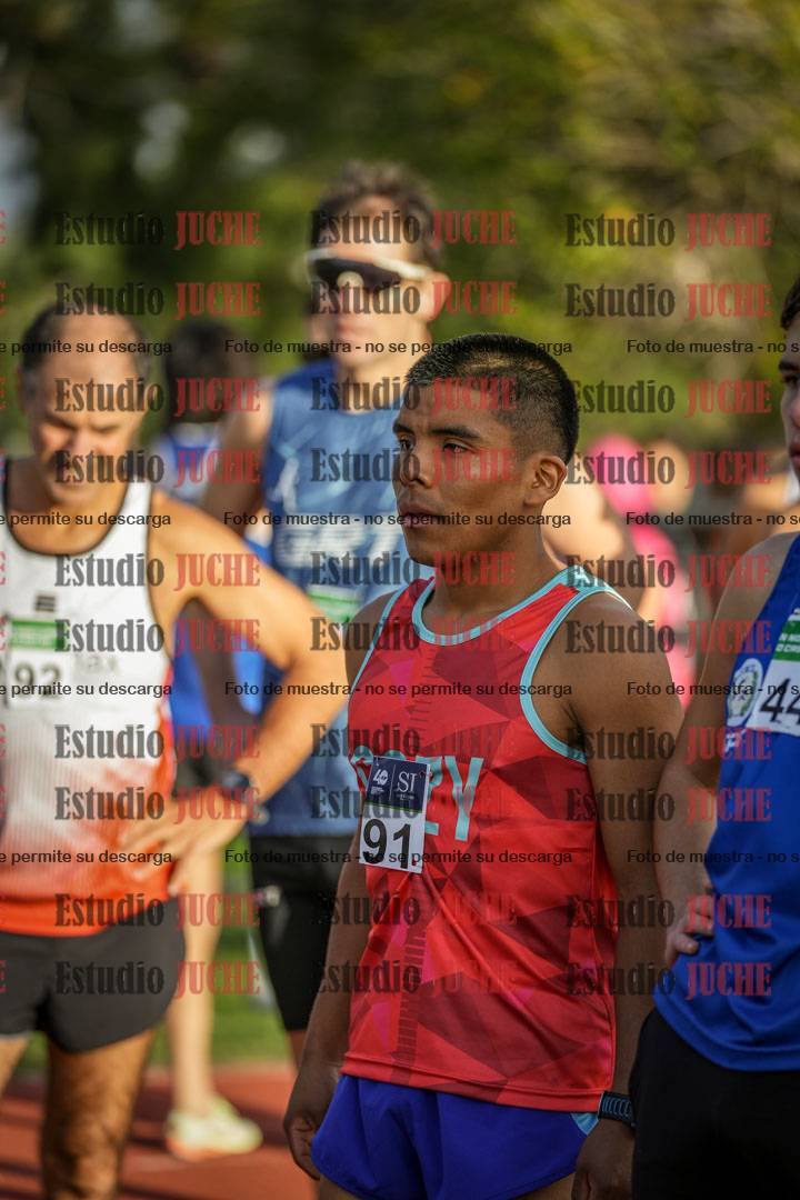 Fotos de los 3000 m llanos de varones