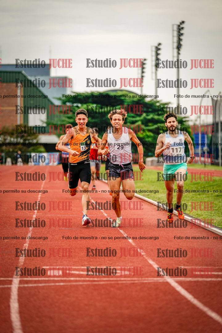 Fotos de los 800 m de varones