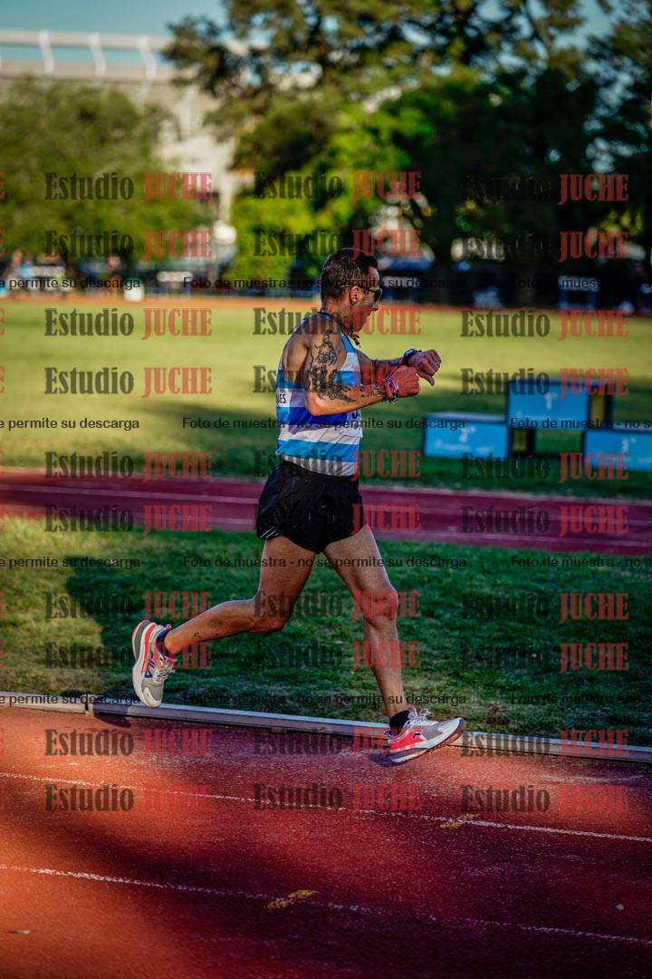 Fotos de los 3000 m llanos de varones